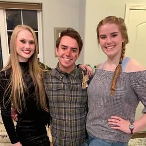 Meet your Posher, Chandler